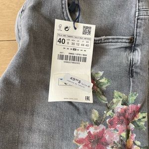 Zara jeans